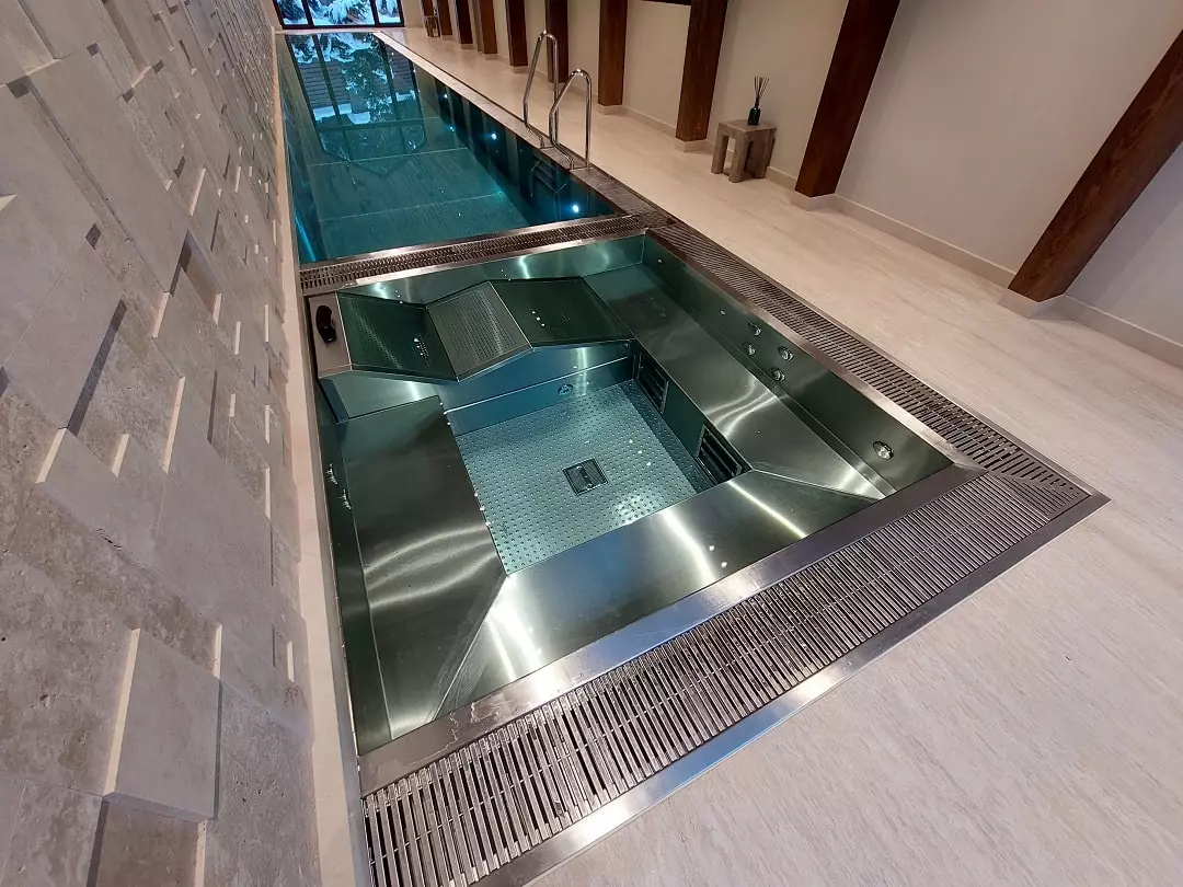 stainless steel pool2